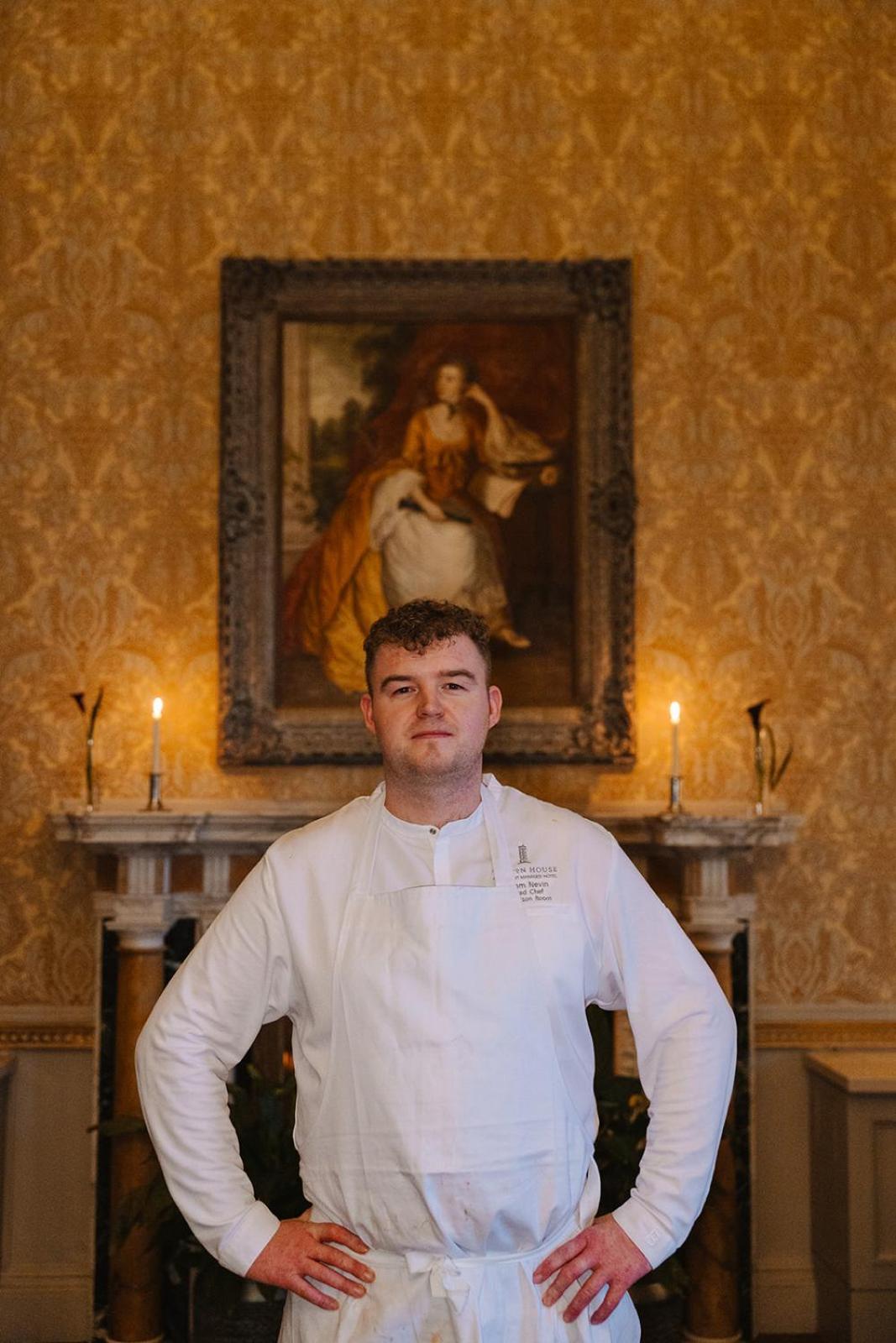 梅努斯 卡尔顿楼饭店酒店 外观 照片 A student of the Royal Academy of Culinary Arts